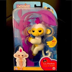 Fingerling Baby Monkey. NIB. Sophie.